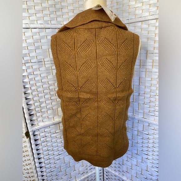 NWT Hem & Thread SWEETHEART KNIT ZIPPERED VEST Orange/Rust Color - Picture 4 of 9